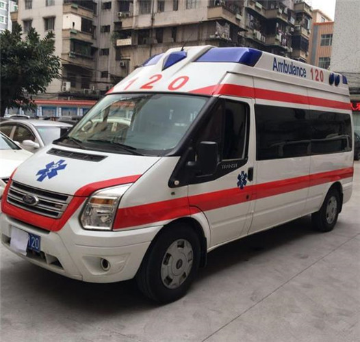 重庆信赖我们的救护车出租，让转院不再艰难