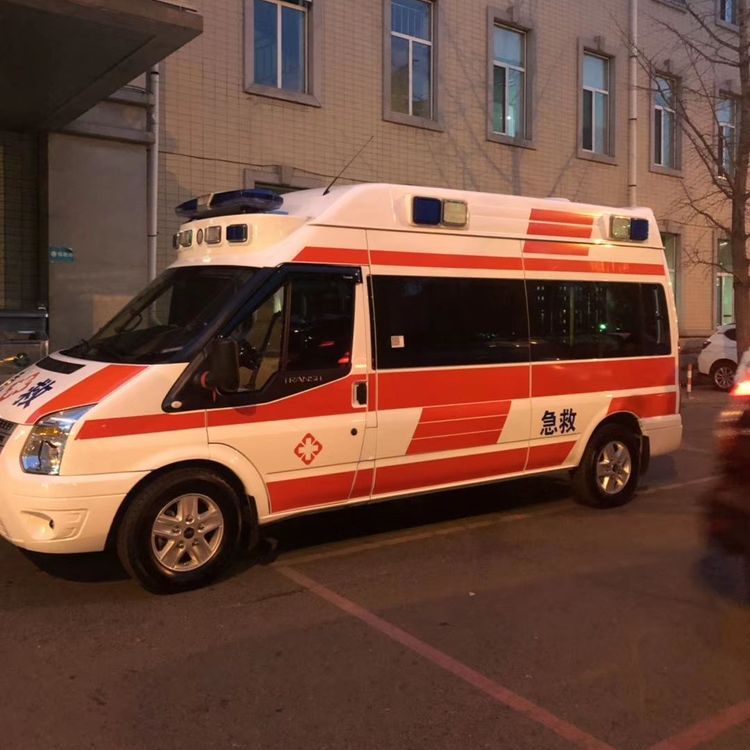 重庆夜间租赁救护车护送病人转院：安全转运的 8 大核心注意事项